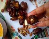 Foto langkah ke 2 dari resep Kurma Keju Krispy.