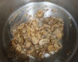 Foto del paso 3 de la receta: Pollo con salsa de champiñones
