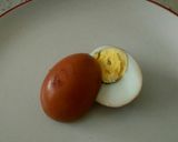 Foto langkah ke 6 dari resep Telur pindang (sego liwet side dishes).