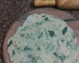 A picture of step 2 of Crispy Methi paratha.