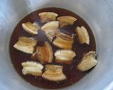 A picture of step 4 of Amazing Yuzu Aroma! Stewed Pork Chunks with Yuzu Tea.