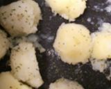 A picture of step 2 of Delicious, Time-Saving, Fluffy Boiled Potatoes.