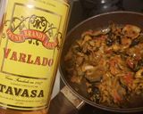 Foto del paso 5 de la receta: Pollo al cava con verduras, champiñones, jengibre y cúrcuma