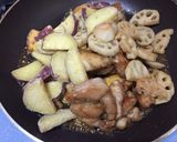 A picture of step 8 of Japanese sweet and sour Chicken with Vegetables.