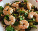 Foto del paso 2 de la receta: Ensalada especial con langostinos