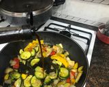 Foto del paso 3 de la receta Espaguetis con verduras salteadas