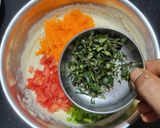 A picture of step 5 of Barley flour mix vegetable uttapam.