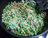 Foto del paso 3 de la receta: Salteado de guisantes con jamón y huevo