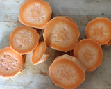 Foto del paso 2 de la receta: Mini pizzas de boniato