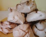 A picture of step 6 of Easy meringues.