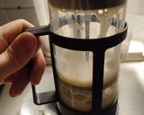 عکس مرحله 6 از دستور نوشیدنی گرم شیر و دارچین و هل🥛☕