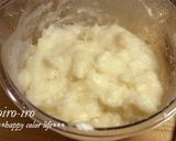 A picture of step 7 of Strawberry Daifuku with Shiratamako Flour in a Microwave.