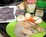 Foto langkah ke 1 dari resep Ajillo Ahijo, Spanish Sauté Shrimp & Mushroom.