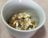 Foto do passo 1 de Iogurte com muesli (vegan)