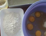Foto langkah ke 1 dari resep Bolu Mandarin Kukus.