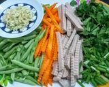 Hình bước làm 1 của món Nui xào rau củ Vetula