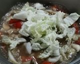 รูปขั้นตอนการทำที่ 3 ของ ต้มเปรี้ยวเห็ดผักเปื่อย