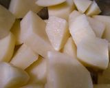A picture of step 1 of Baingan aloo.
