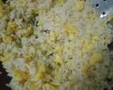 Foto langkah ke 2 dari resep Nasi goreng Royco.