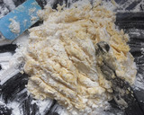 Foto del paso 2 de la receta: Pasta frola de membrillo y dulce de leche !