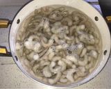 Foto del paso 1 de la receta: Salmón navideño con salsa de coco y camarones