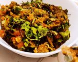 गावाकडचे हिरव्या वांग्याचे स्वादिष्ट भरीत (Hirvya Vangyache Bharit Recipe In Marathi) रेसिपी स्टेप 8 फोटो 