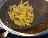 Foto del paso 6 de la receta: Macarrones picantes a los cuatro quesos