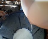 A picture of step 3 of Kachi lassi.