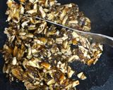 A picture of step 11 of No-Fail Mixed Maitake Mushroom Rice.