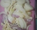 Foto langkah ke 2 dari resep Tumis Bakso Wortel Buncis.