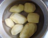 A picture of step 1 of Jeera aloo.