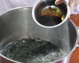 Foto langkah ke 3 dari resep Sup Rumput Laut | Korean Seaweed Soup (Miyeok Guk).