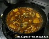 A picture of step 4 of Simmered Atsuage (Thick Fried Tofu) and Chicken.