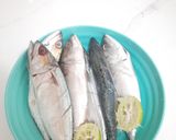 Foto langkah ke 1 dari resep Ikan goreng kembung.