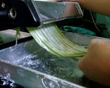 Foto langkah ke 3 dari resep Stik bayam.