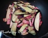 A picture of step 4 of Block Bacon and Eggplant Pasta all'Arrabiata.