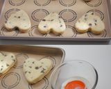 Foto langkah ke 3 dari resep Heart Scone Choco Chips.