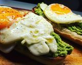 A picture of step 4 of Egg Avocado Toast.