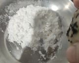 A picture of step 5 of Bread Golden Coin Cutlet.