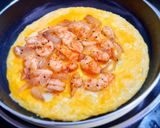 A picture of step 2 of Rice with Shrimp Omelet.