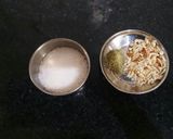 A picture of step 1 of Dates Banana Malpue.