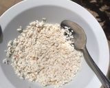 A picture of step 2 of Kunun Gyada da Shinkafa.