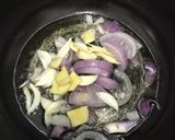 Gambar langkah 5 resipi Soto Ayam Gembira.