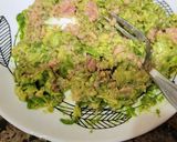 Foto del paso 3 de la receta: Montaditos de queso con crema de aguacate y atún