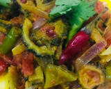 A picture of step 6 of Karele Pyaaz.