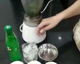 A picture of step 2 of Mint margarita.