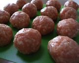 A picture of step 3 of Fluffy Meatball in a Great Sweet and Sour Sauce.