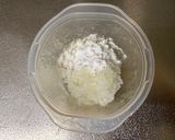 A picture of step 1 of Japanese Oyster Mushroom and Chicken Pot.