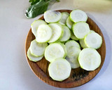 Foto del paso 3 de la receta: Judías blancas con calabacín y tomate