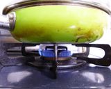A picture of step 9 of Apple Cheesecake in a Frying Pan.